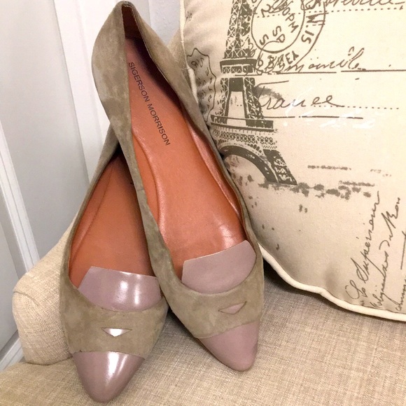 ✨ Moving sale 🚗- Sigerson Morrison Gray Suede Pointed Flats, Size 8.5 - Picture 2 of 6